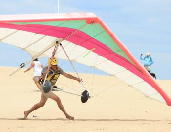 Hang Gliding Spectacular